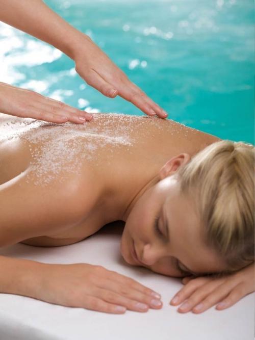 SATIN SHIMMER SALT CRYSTAL EXFOLIATION photo SATIN SHIMMER SALT CRYSTAL EXFOLIATION picture