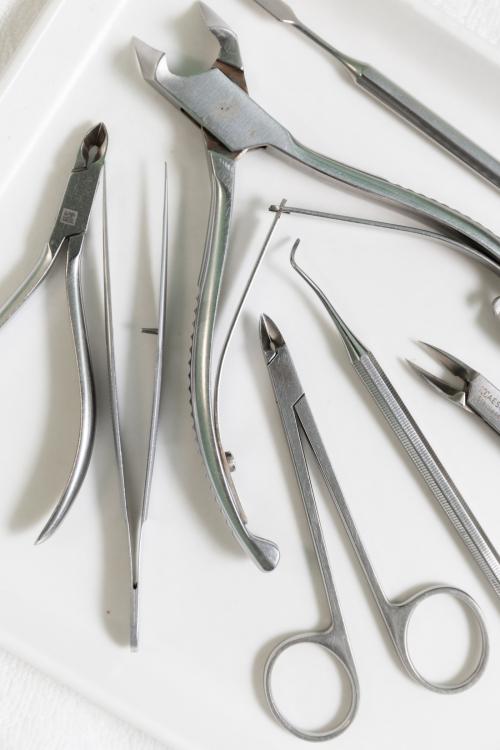 Nails on the legs picture