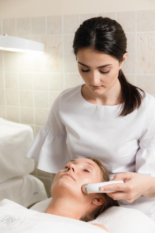 Phonophoresis with Hyaluronic Acid photo Phonophoresis with Hyaluronic Acid picture