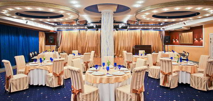 Business time at the Old Estate фото Business time at the Old Estate картинка